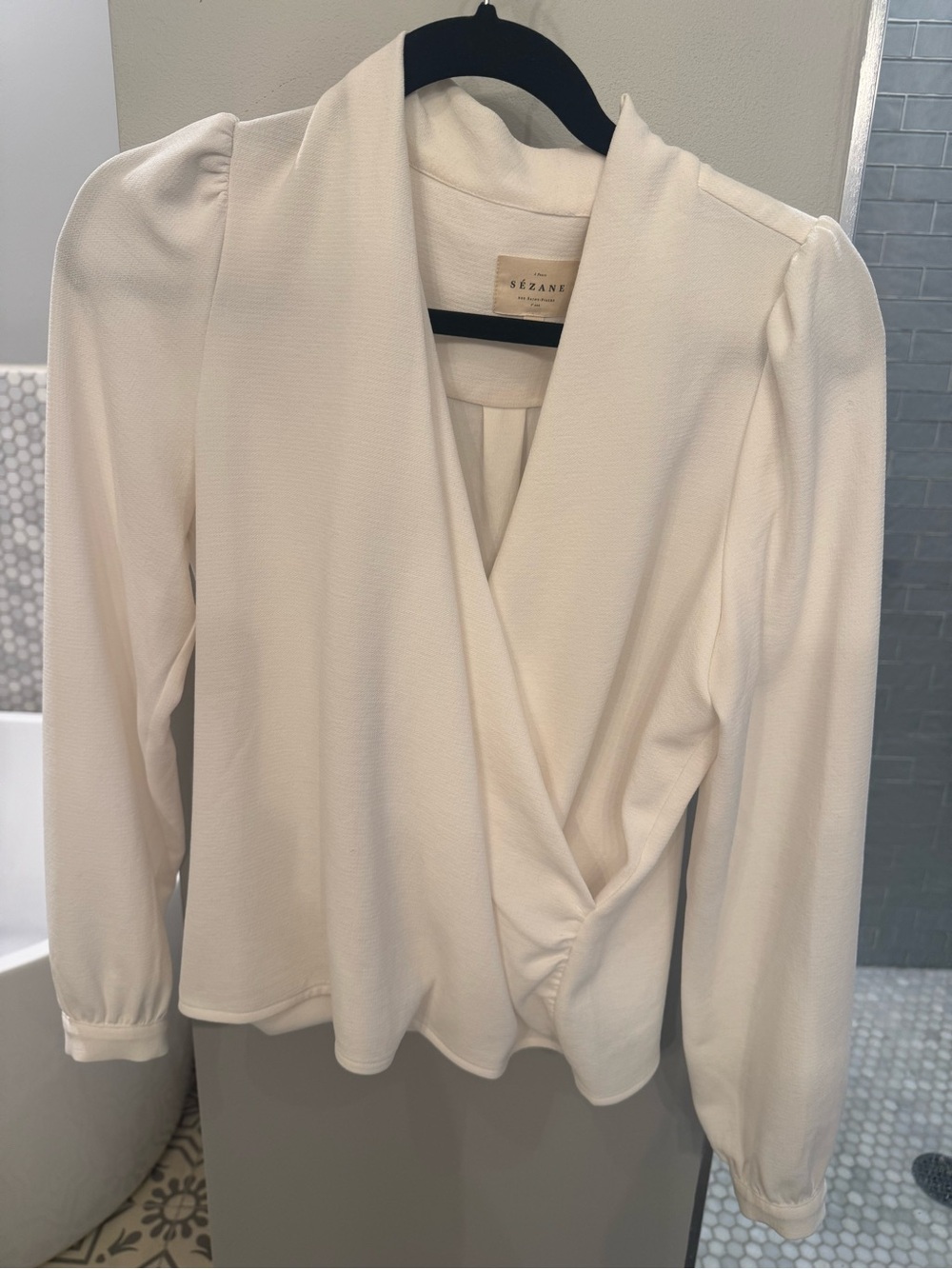 Ecru Sézane Abelia Blouse - Elegant Long Sleeve Top